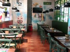 大堂-亚马逊环球美食百汇(新城吾悦广场店)