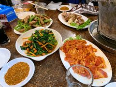 陈醋菠菜花生米-韩风烤牛肉冷面店