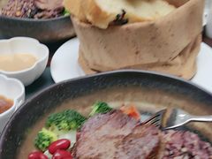 -云庭咖啡厅· 中航泊悦酒店(虹桥T2店)