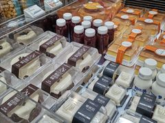 零售区-TOUCH泰奇(金桥长岛路店)