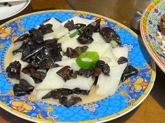 -乡村馕坑肉·烧烤·新疆菜·本地人更爱吃(阿勒泰首店)