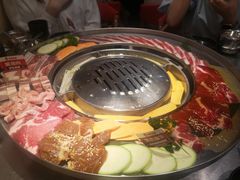 -哈哈碳都·牛肋条无限自助烤肉(台江万达店)