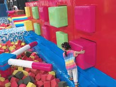 -嘿哟动霸CHUA·新潮玩运动娱乐中心·蹦床滑冰团建乐园