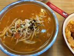 -丽丽三鲜螺蛳粉(田林路店)