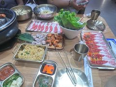 -青瓦餐厅·生鱼片·韩园烤肉(西塔店)