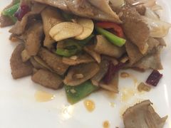 -马尔龙新疆饭店·清真(瑞景店)