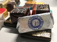 -VENCHI 闻绮(上海佛罗伦萨小镇店)