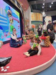 -奈尔宝家庭中心·亲子餐厅(鄞州万达店)