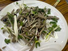 -溢心园香河肉饼总店