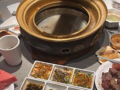 -山焱·炭火自助烤肉(周浦万达店)