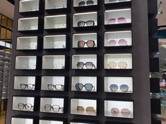 -LensCrafters亮视点(东方新天地店)