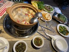 -东记炭炉·海鲜鸡煲(龙华店)