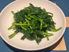 清炒豌豆荚-一坐一忘云南菜(嘉里中心店)