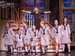 -交通银行前滩31演艺中心