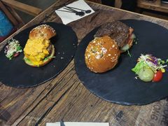 -HIGH FIVE哈福手工汉堡(桂林路店)