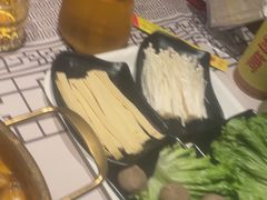 -云晓光头烧烤吧(川沙绿地店)