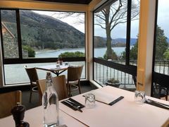 -Lake Hawea Hotel