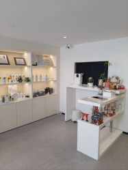 -JNK皮肤管理中心