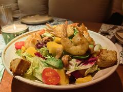 柠檬汁拌扒鲜虾牛油果沙拉-G+KITCHEN(龙湖狮山天街店)