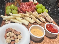 -MEAT MATE 鲜食肉铺(凤凰汇·里巷店)