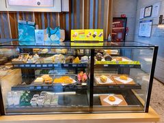 面包甜点陈列柜-星巴克臻选(济南恒隆店)