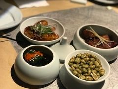 -穹六人间 people 6(岳阳路店)
