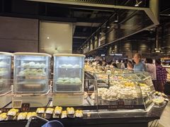 -胖东来生活广场(健康路店)