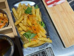 -马路牙子烧烤音乐酒馆(望京店)