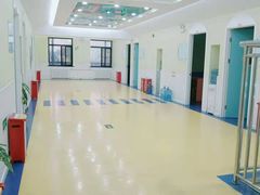 -LILY英语思维馆(玉泉路店)