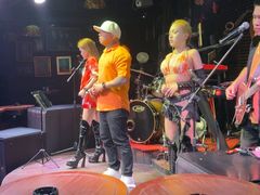 -滨海欢乐昔唐酒吧(财富星座店)
