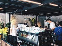 -邊渡咖啡