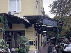 -Casa Nova