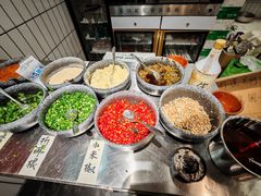 -黔有有贵州酸汤夺夺粉火锅(五味十字店)