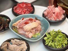-得意咚瓜·顺德鱼生·冬瓜火锅(深圳首店)