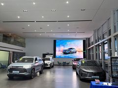 -比亚迪上海弘仁4S(杨浦店)