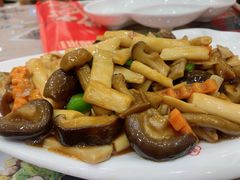 -添福来墨鱼饺子 · 海鲜东北菜(大连星海·黄浦路店)