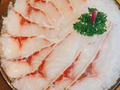 中山脆肉鲩片-顺德公广东猪肚鸡·煲仔饭(白石洲店)