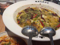-太二酸菜鱼(武汉光谷保利店)