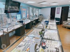 -优视觉视光中心•青少年近视防控(新世界中心写字楼店)