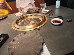 -铭牛烧肉·和牛海鲜自助(高新月牙湖店)