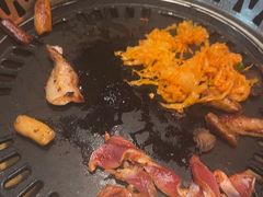 -黑金·寻焰自助百汇·烤肉·火锅(中街店)