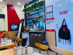 大堂-霸蛮湖南米粉(亦庄力宝华联店)