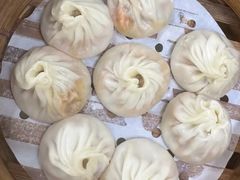 -莱莱小笼·乔艾