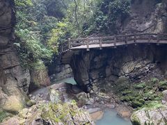 -龙水峡地缝景区