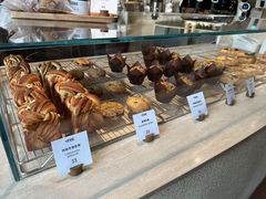 -VERIE BAKEHOUSE