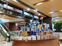 -新华书店(沙坪坝书城店)