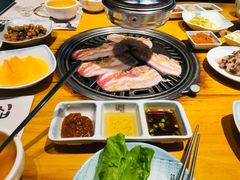 -唯成•韩国炭火烤肉 유성고기