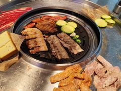 -哈哈碳都·牛肋条无限自助烤肉(台江万达店)