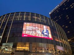 -交通银行前滩31演艺中心