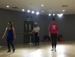 -5KM舞蹈街舞工作室